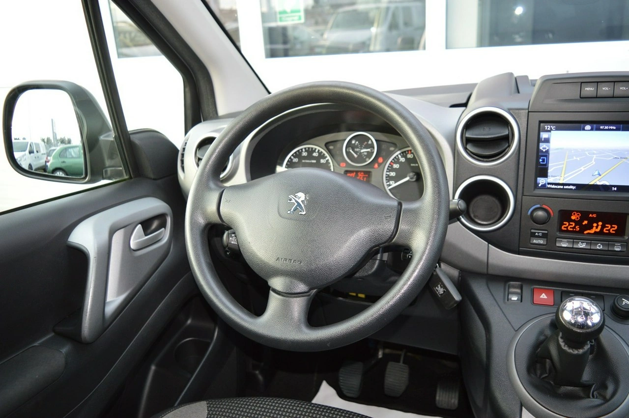 Peugeot Partner - Zdjęcie 24