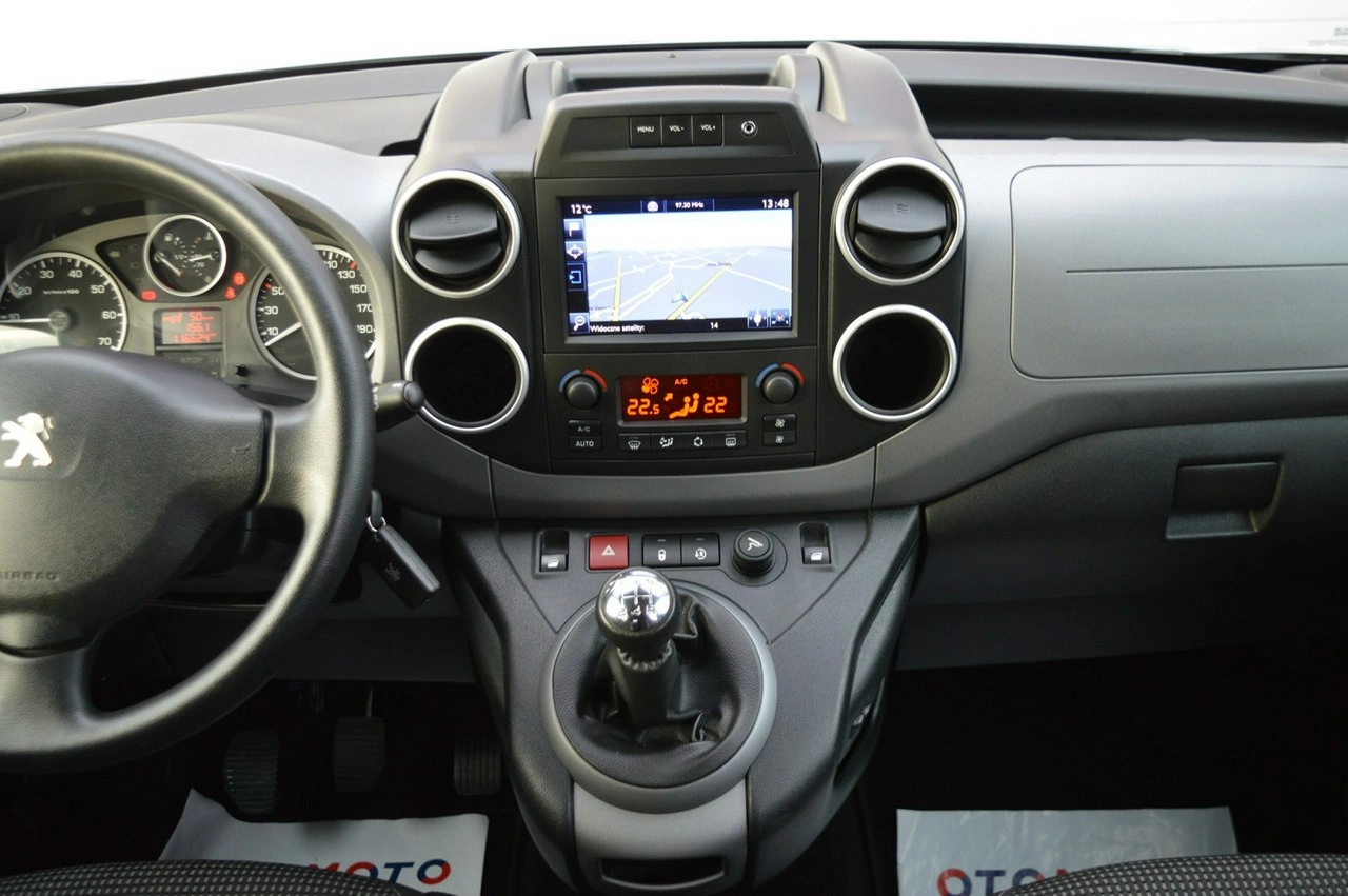 Peugeot Partner - Zdjęcie 25