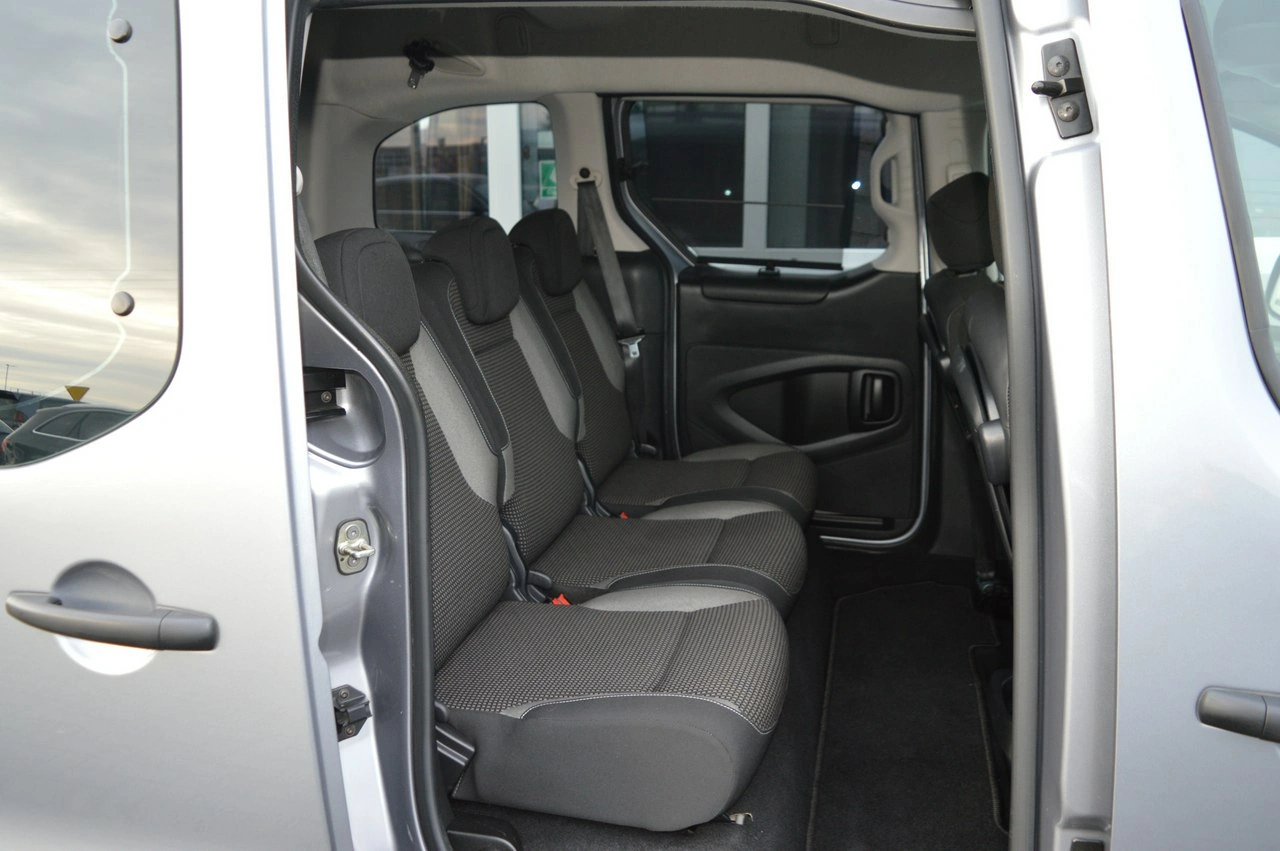 Peugeot Partner - Zdjęcie 31