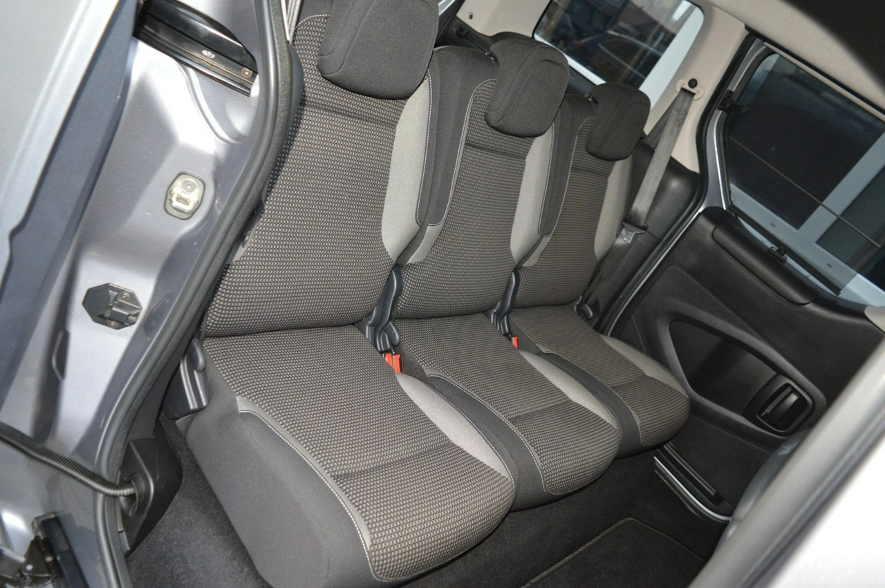 Peugeot Partner - Zdjęcie 32