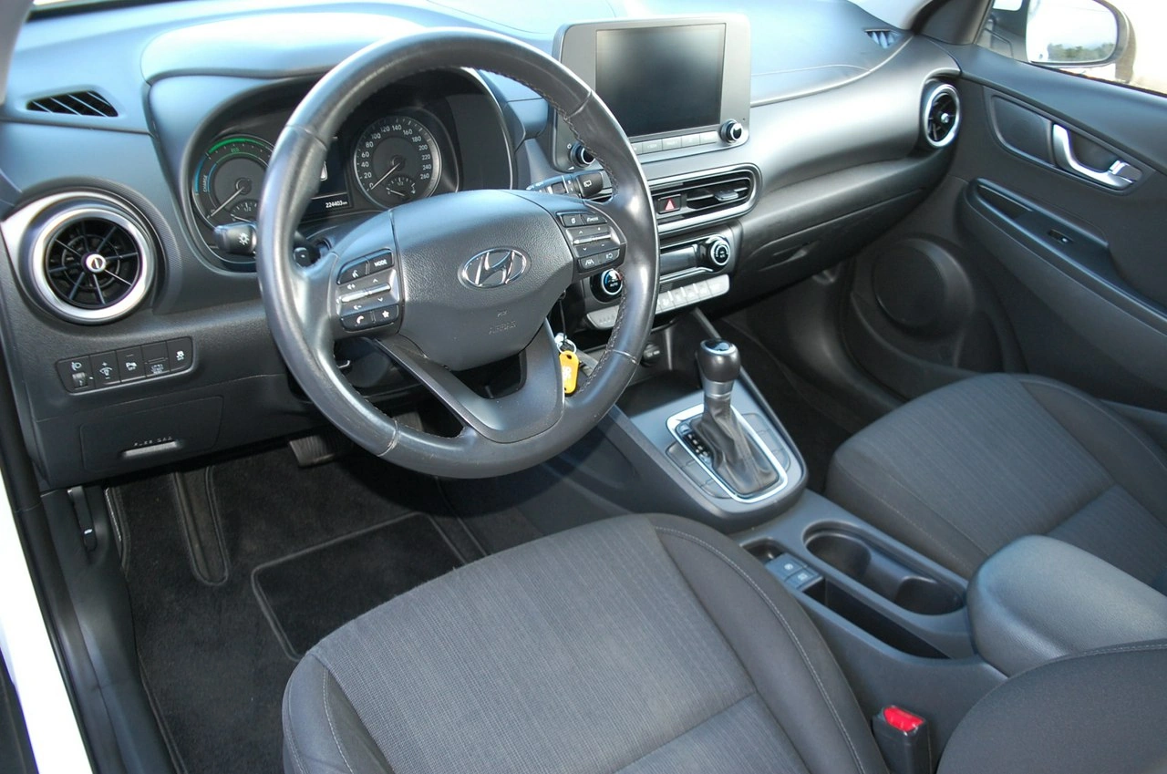 Hyundai Kona - Zdjęcie 22