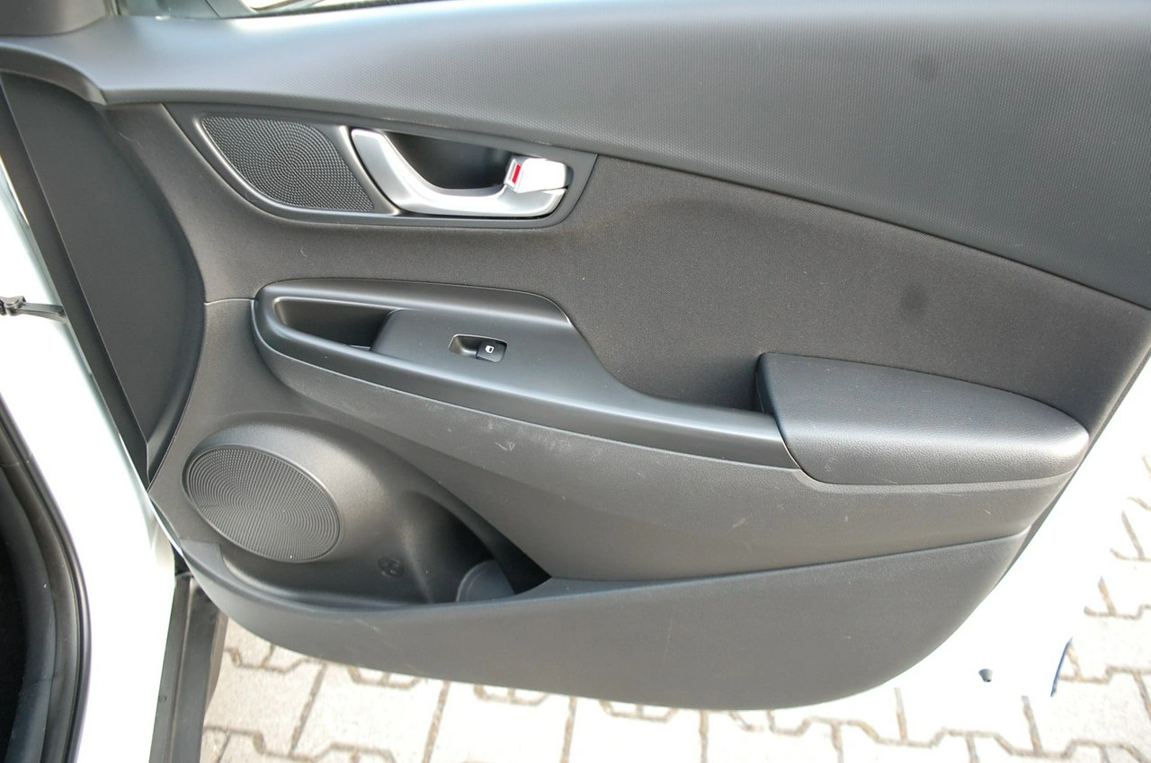Hyundai Kona - Zdjęcie 31