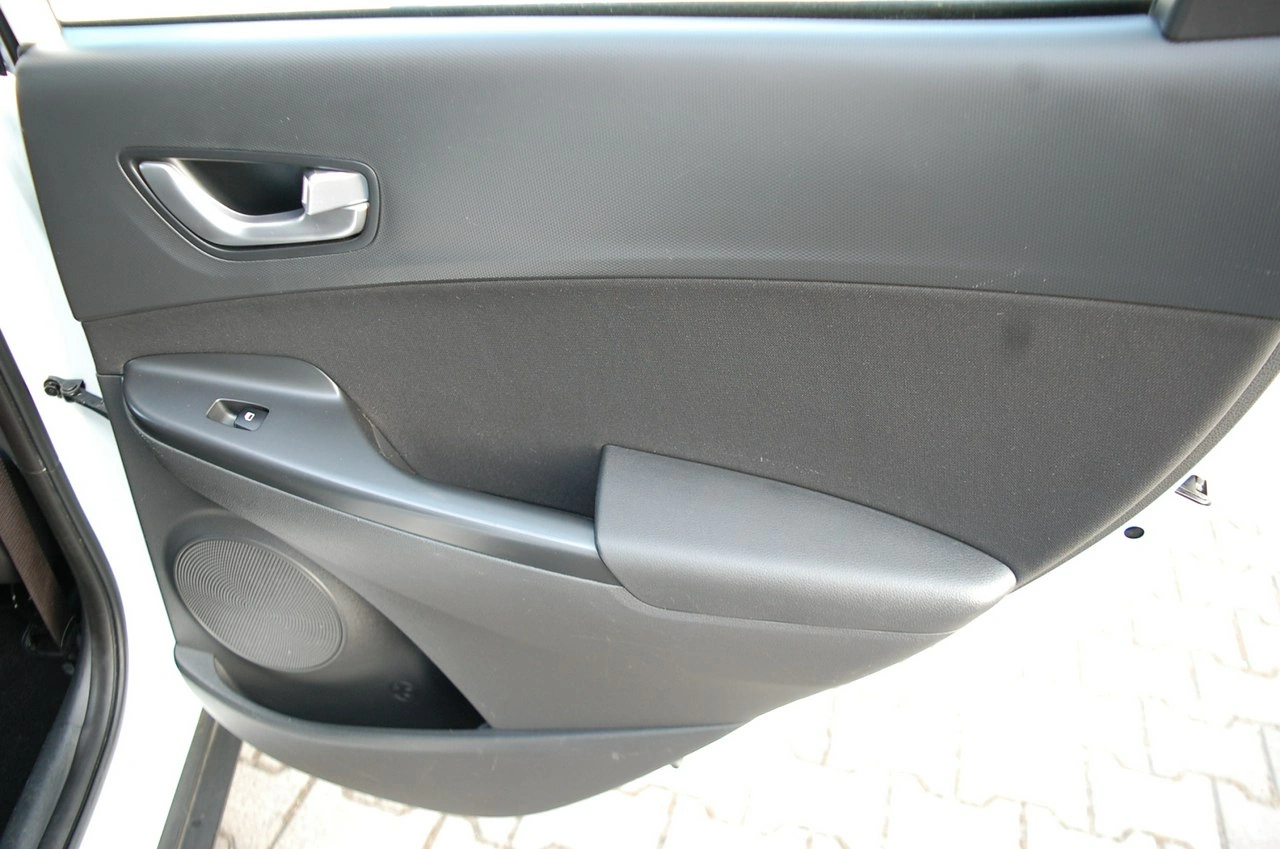 Hyundai Kona - Zdjęcie 32