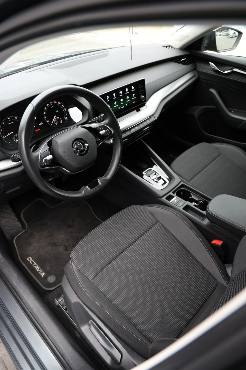 Skoda Octavia - Zdjęcie 13