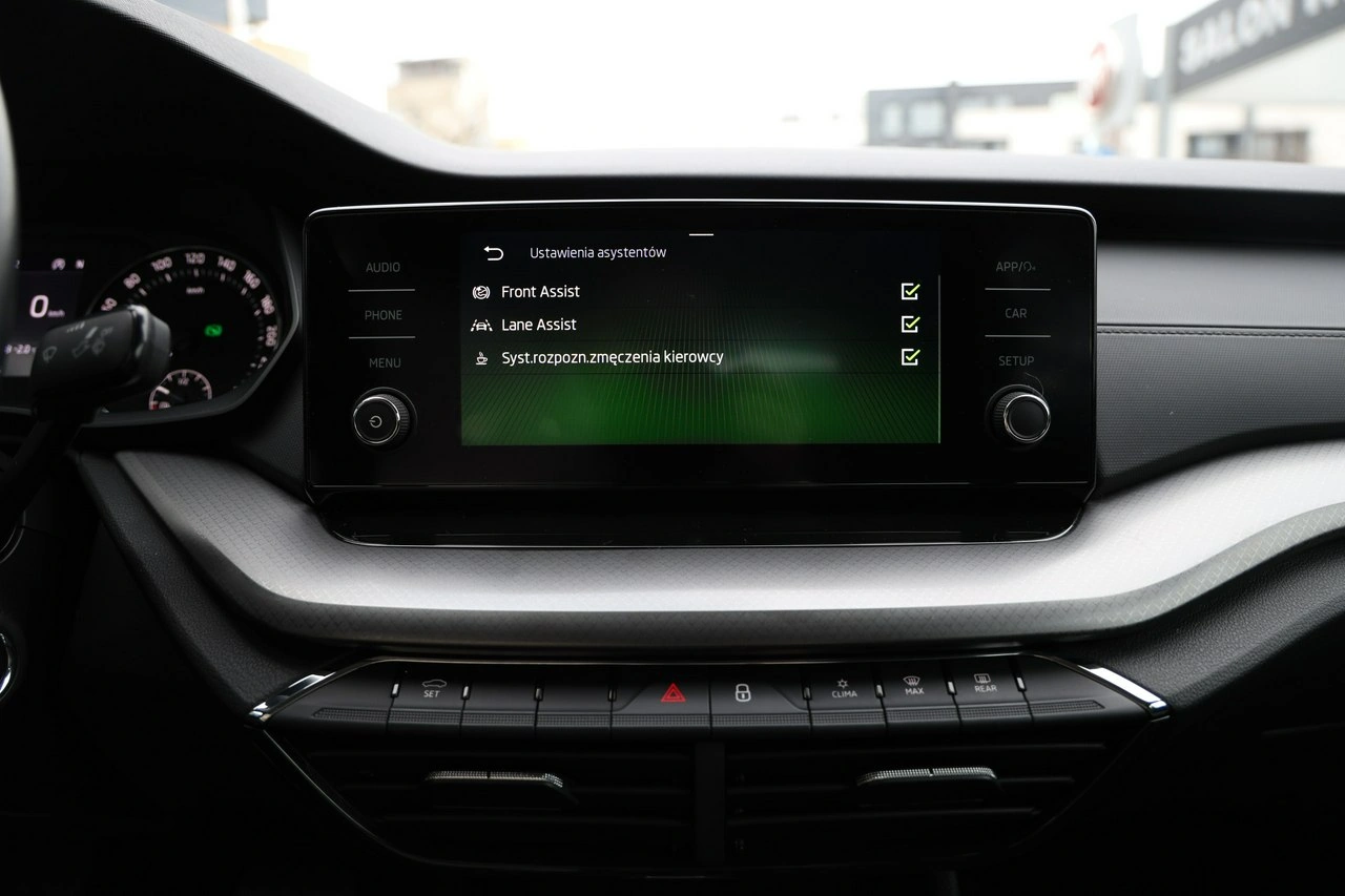 Skoda Octavia - Zdjęcie 19