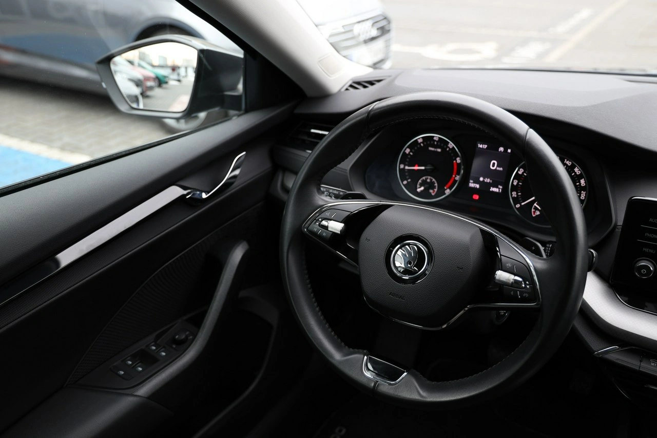 Skoda Octavia - Zdjęcie 29