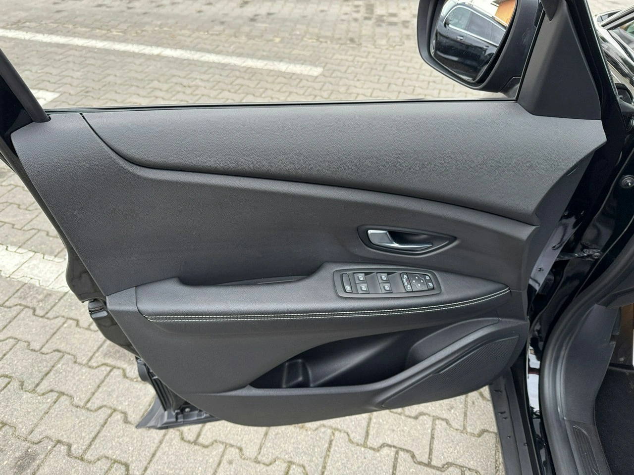 Renault Scenic - Zdjęcie 14