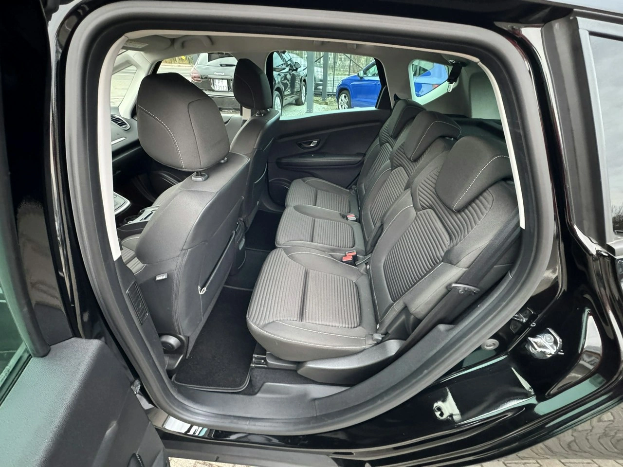 Renault Scenic - Zdjęcie 16