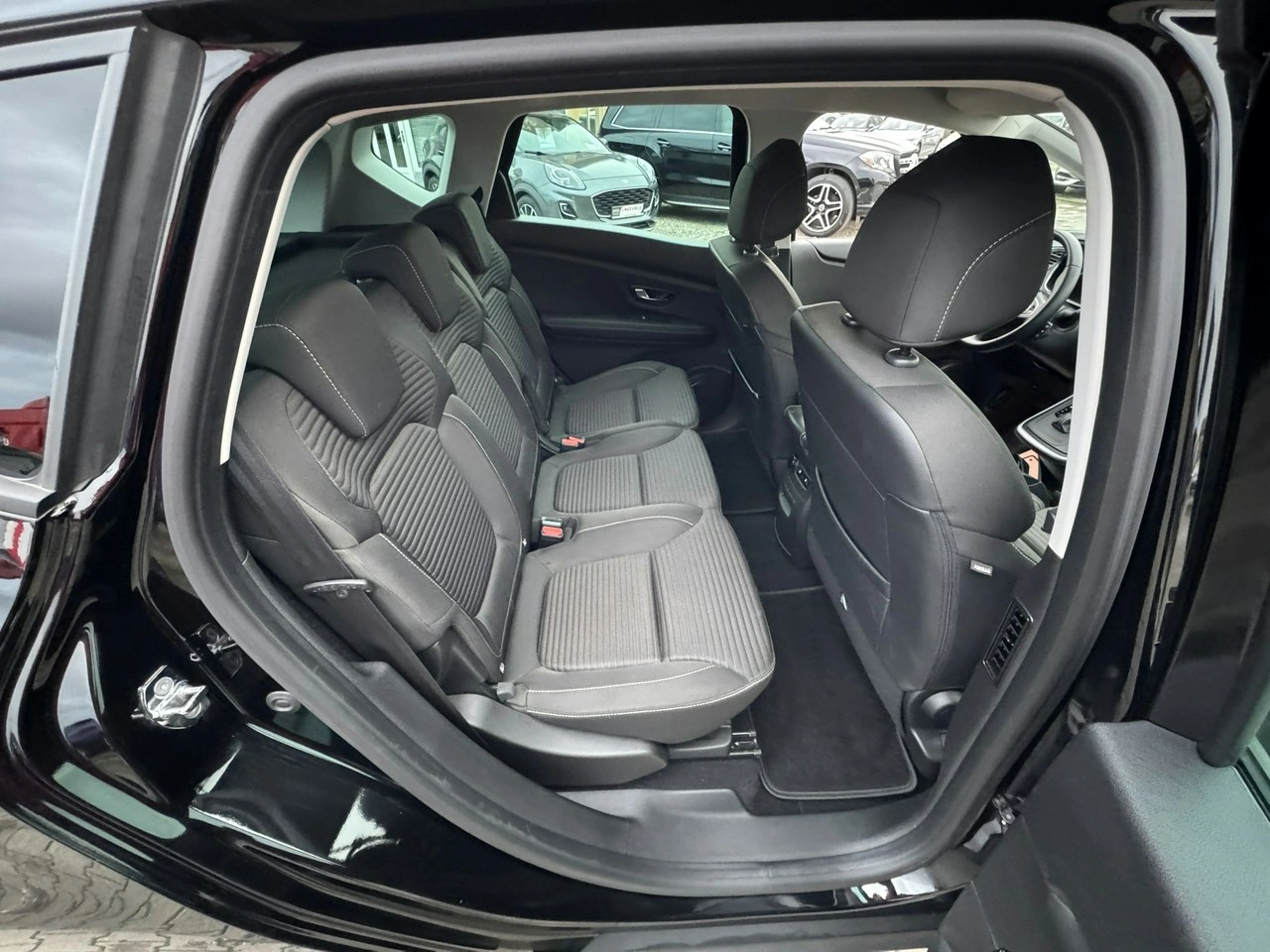 Renault Scenic - Zdjęcie 18