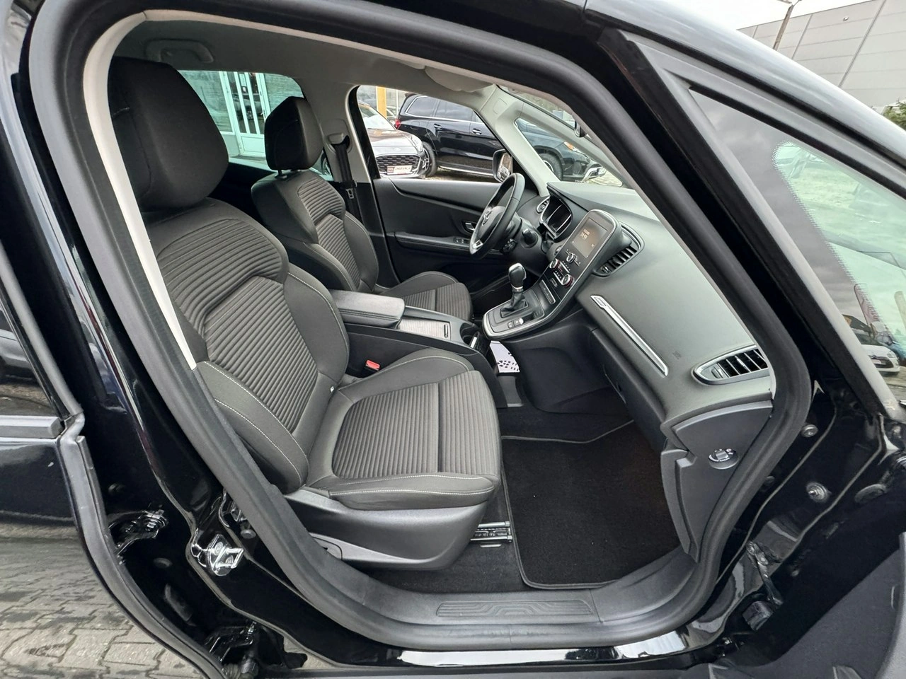 Renault Scenic - Zdjęcie 20