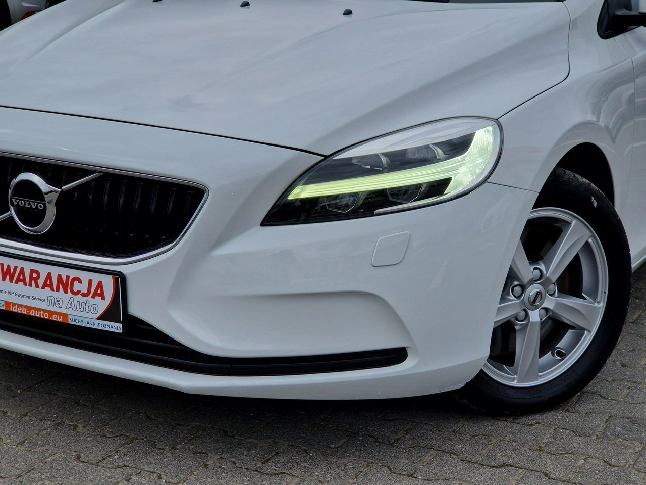 Volvo V40 - Zdjęcie 10