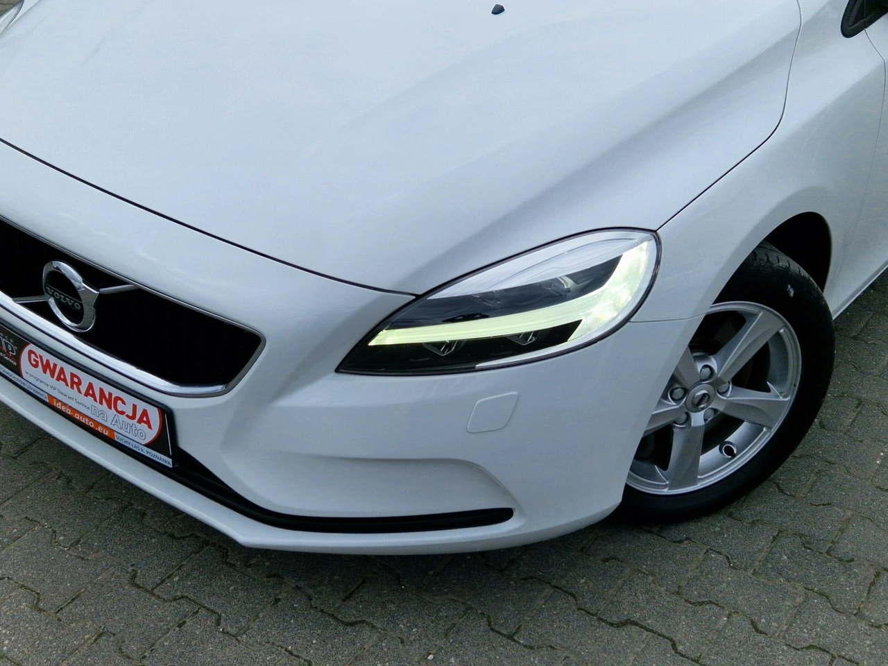 Volvo V40 - Zdjęcie 11
