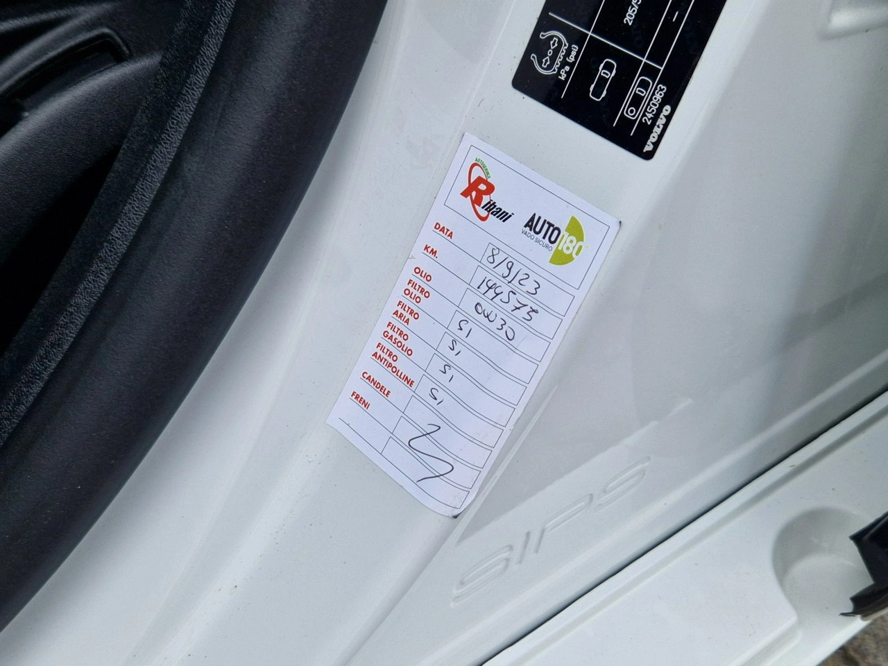 Volvo V40 - Zdjęcie 15