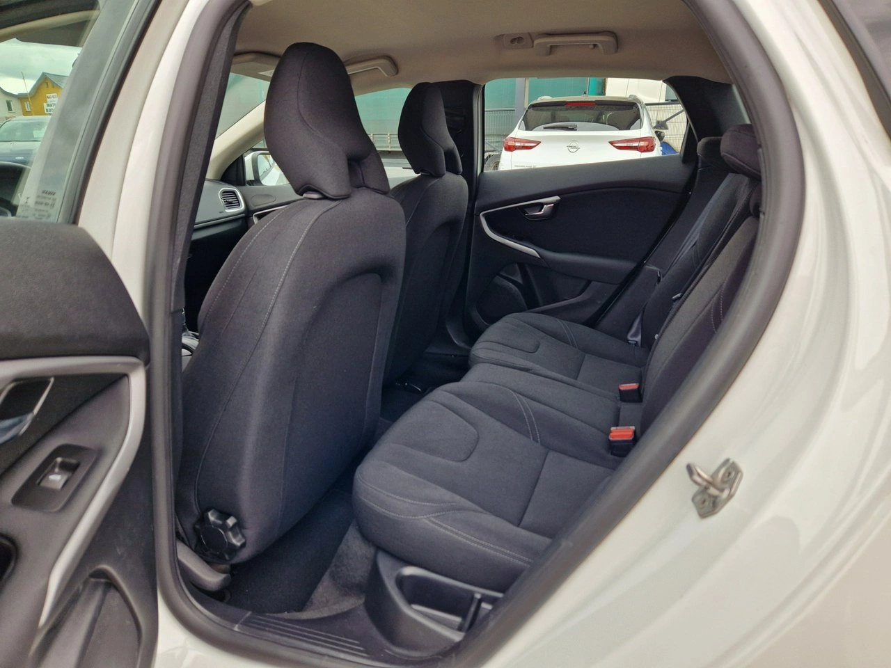 Volvo V40 - Zdjęcie 20