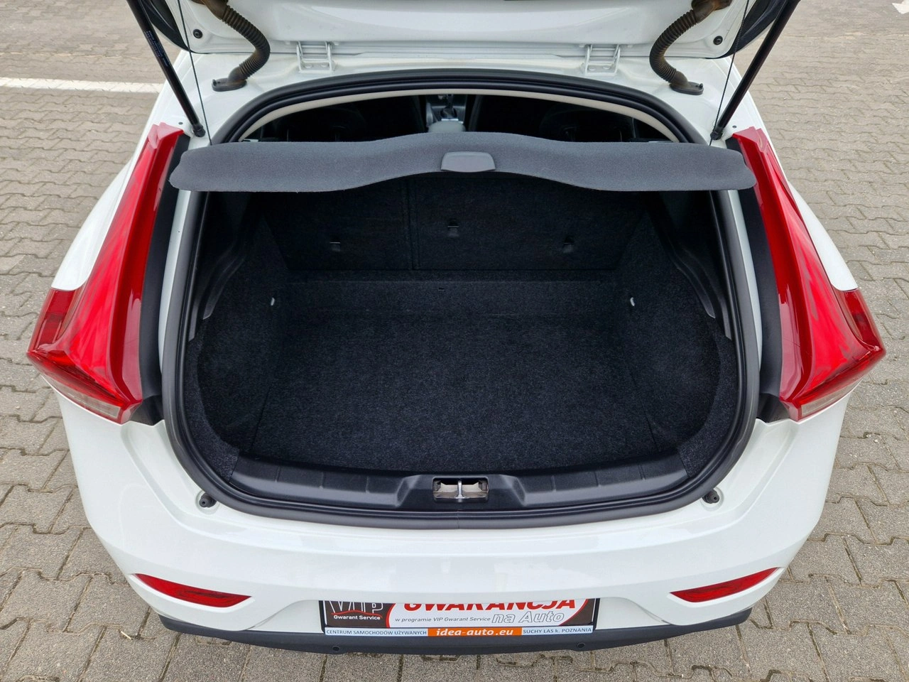 Volvo V40 - Zdjęcie 21