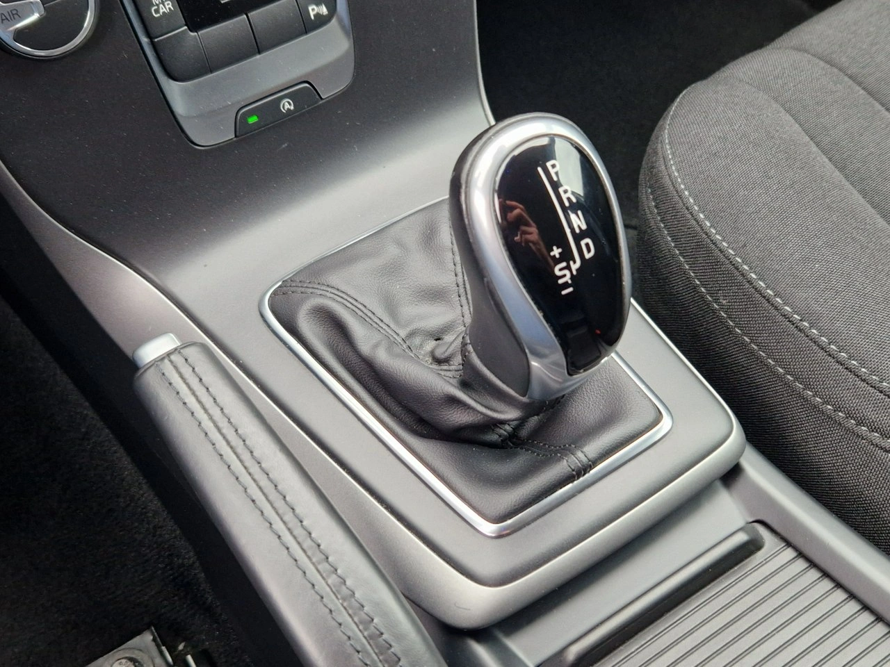 Volvo V40 - Zdjęcie 26