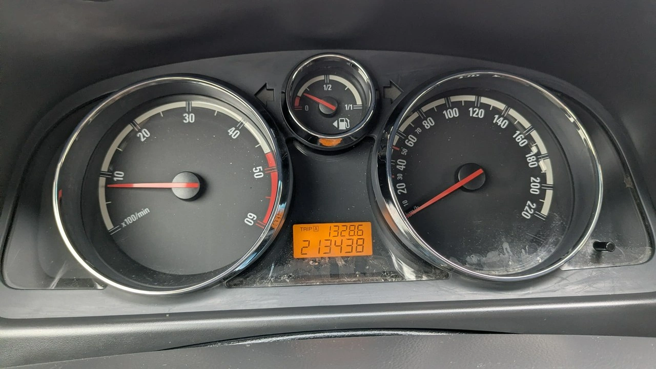 Opel Antara - Zdjęcie 20