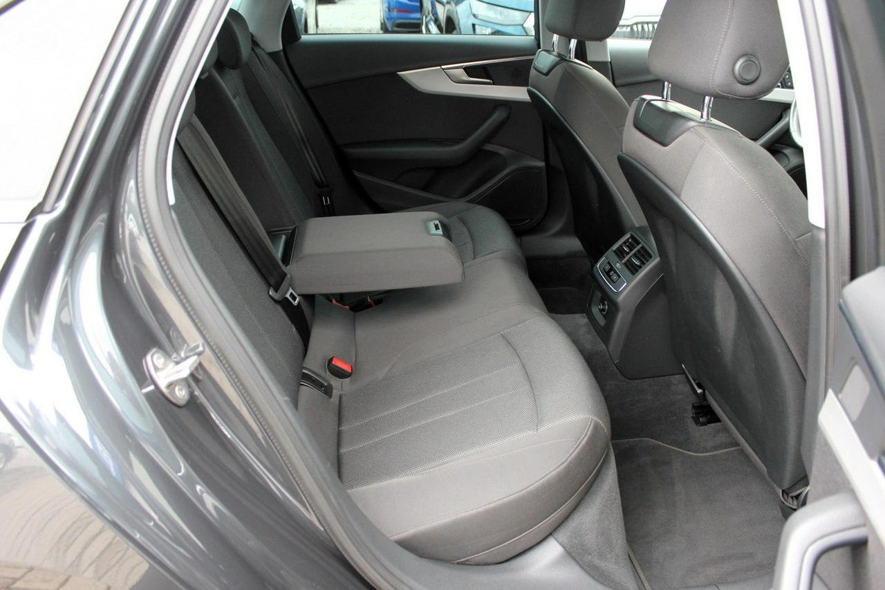Audi A4 - Zdjęcie 11