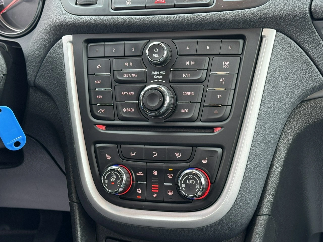 Opel Mokka - Zdjęcie 23