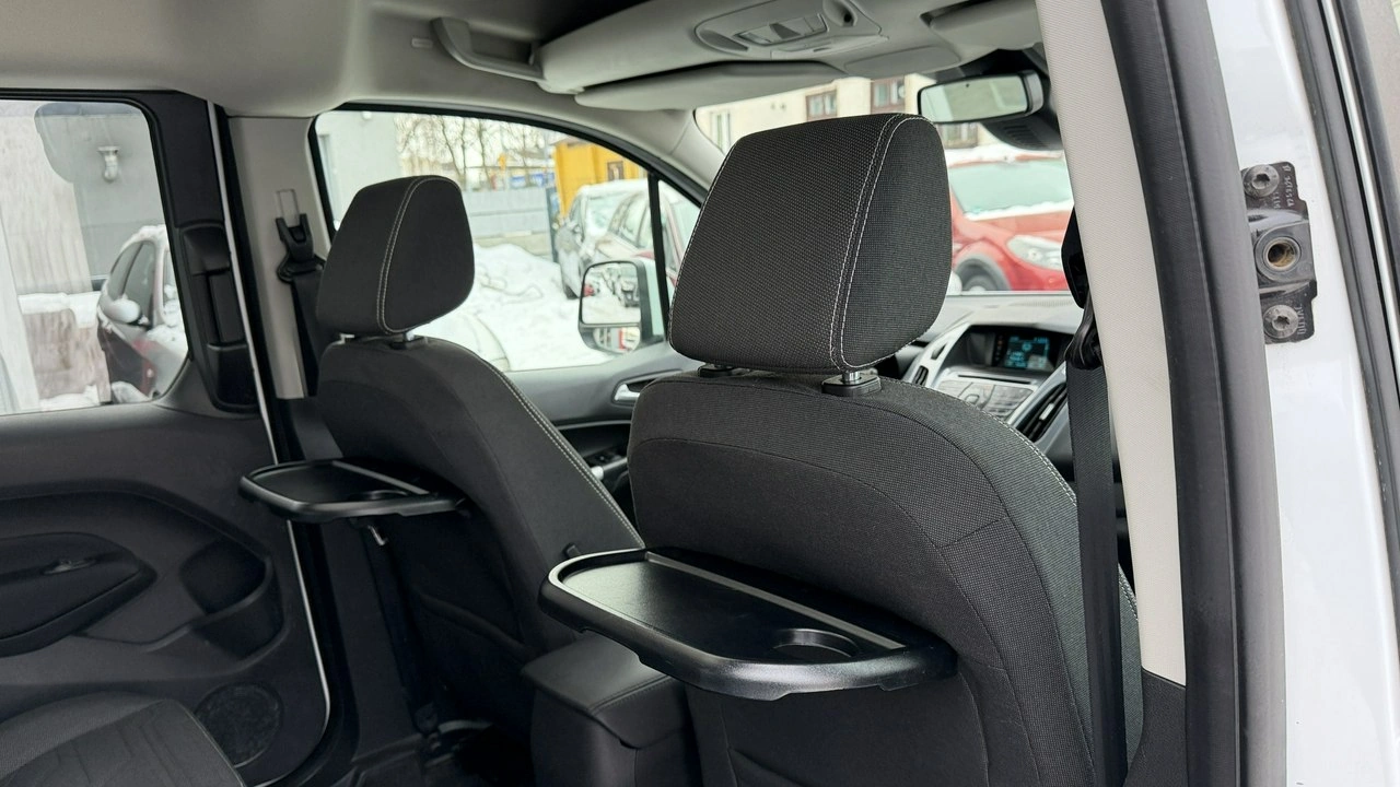 Ford Tourneo Connect - Zdjęcie 21