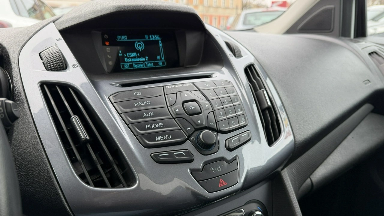 Ford Tourneo Connect - Zdjęcie 31