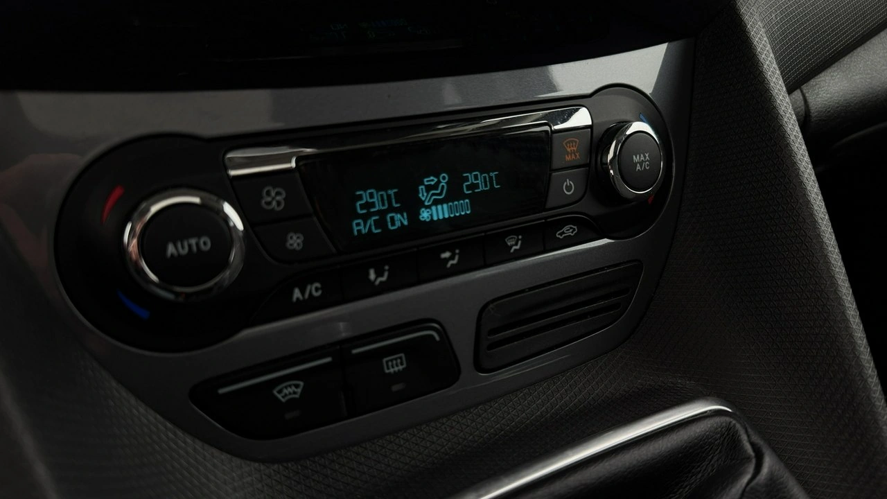 Ford Tourneo Connect - Zdjęcie 33