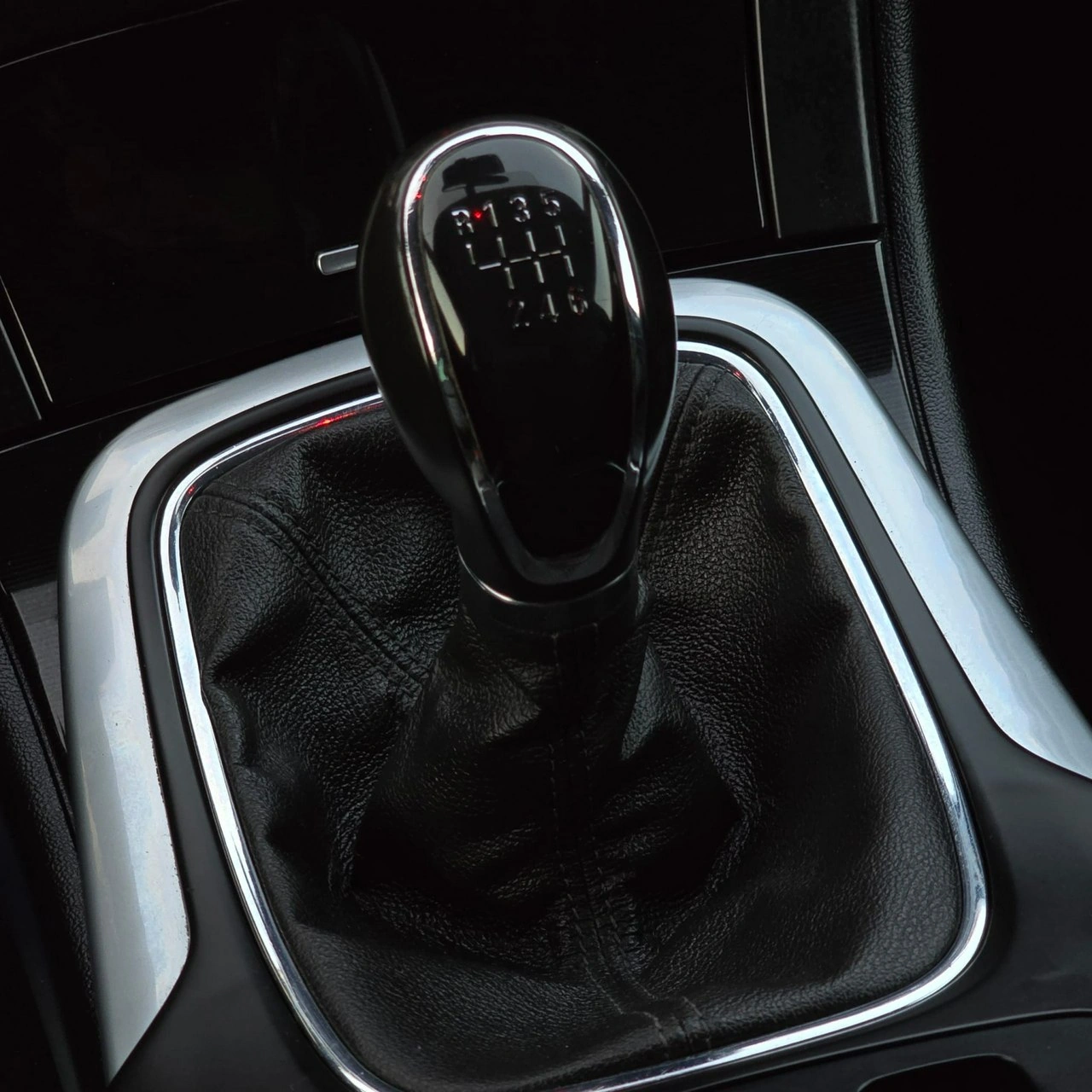 Opel Insignia - Zdjęcie 35