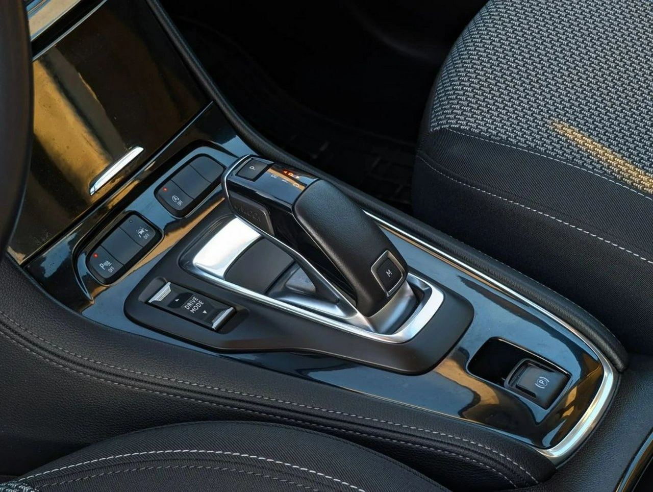 Opel Grandland X - Zdjęcie 18