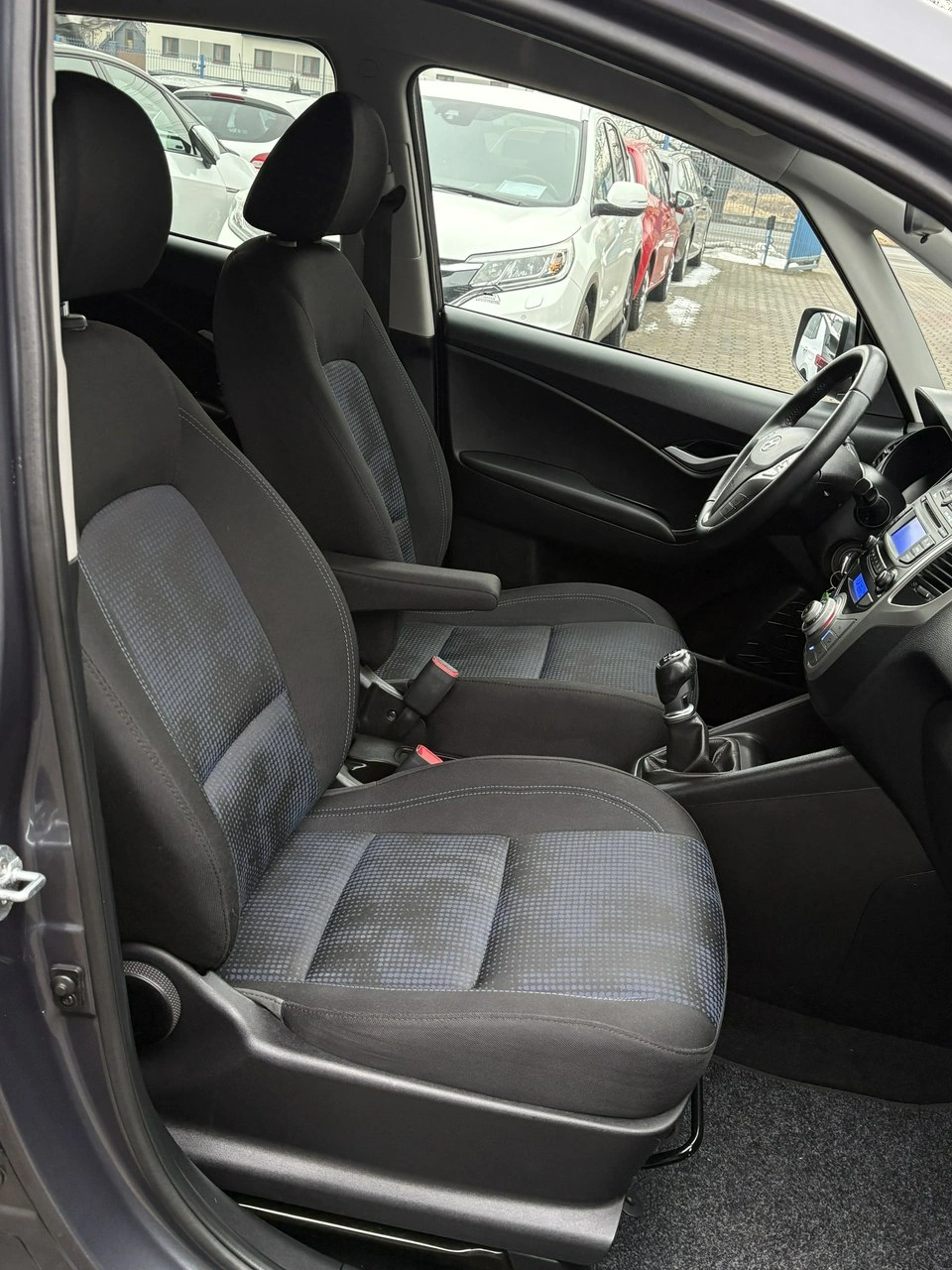 Hyundai ix20 - Zdjęcie 16