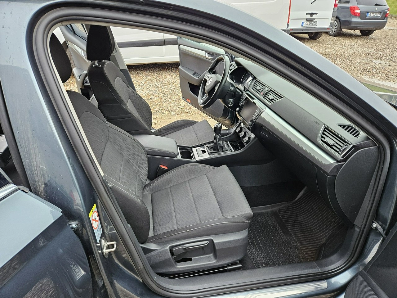 Skoda Superb - Zdjęcie 9