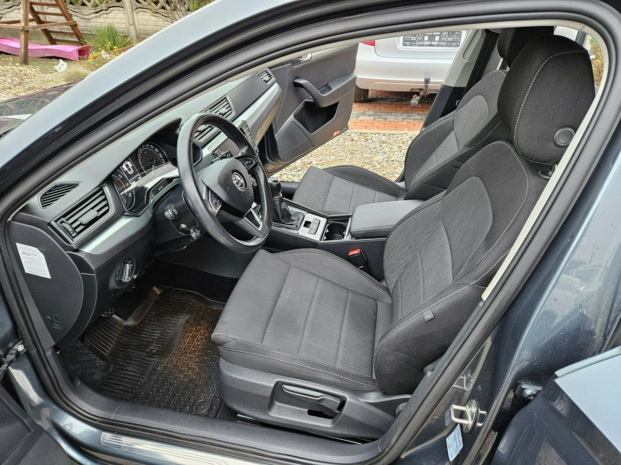 Skoda Superb - Zdjęcie 6