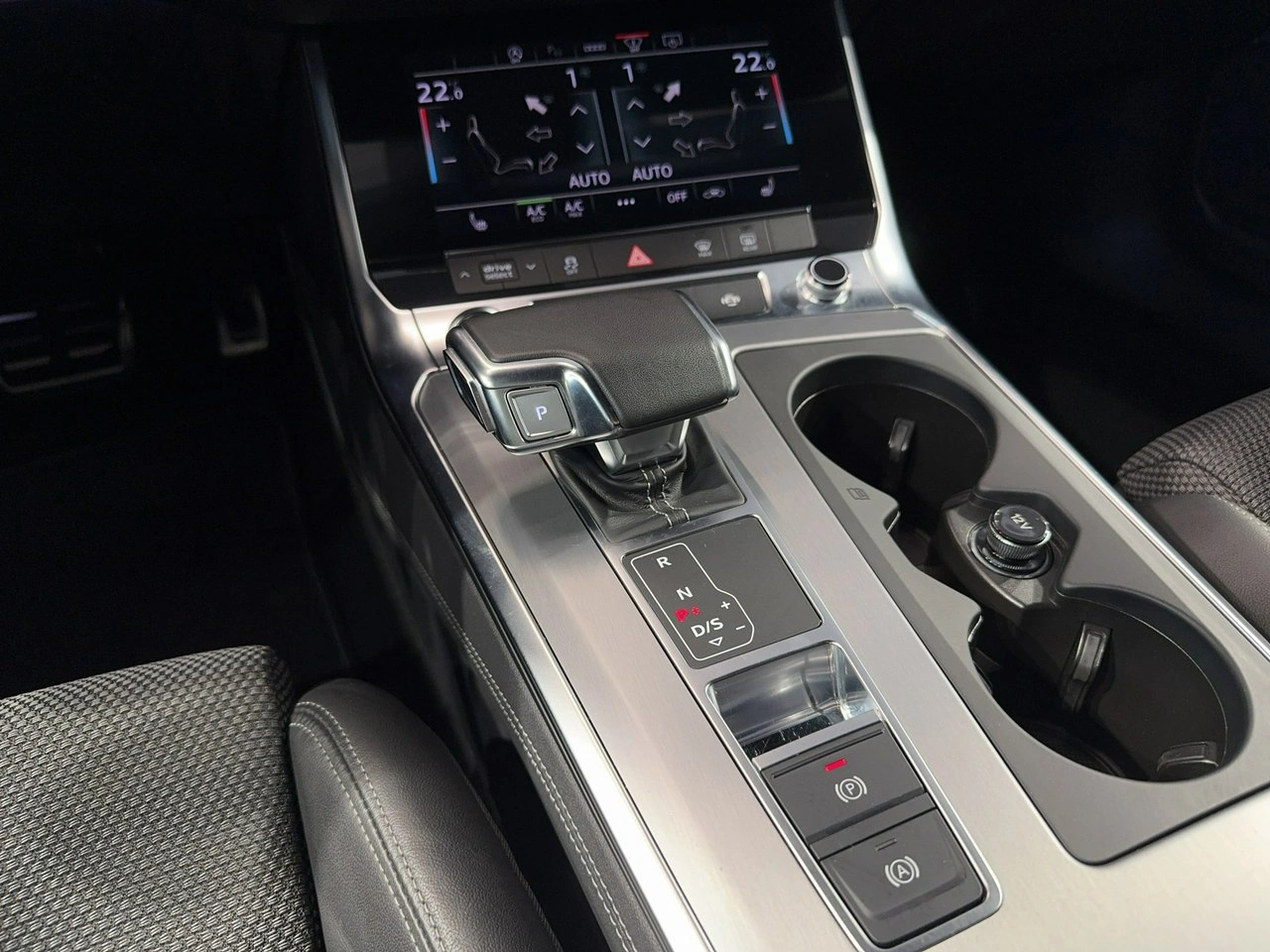 Audi A6 - Zdjęcie 29