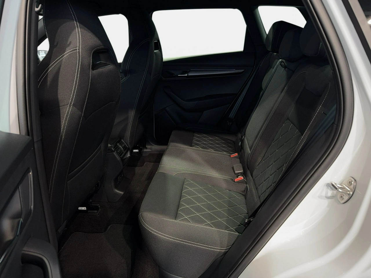 Skoda Karoq - Zdjęcie 12