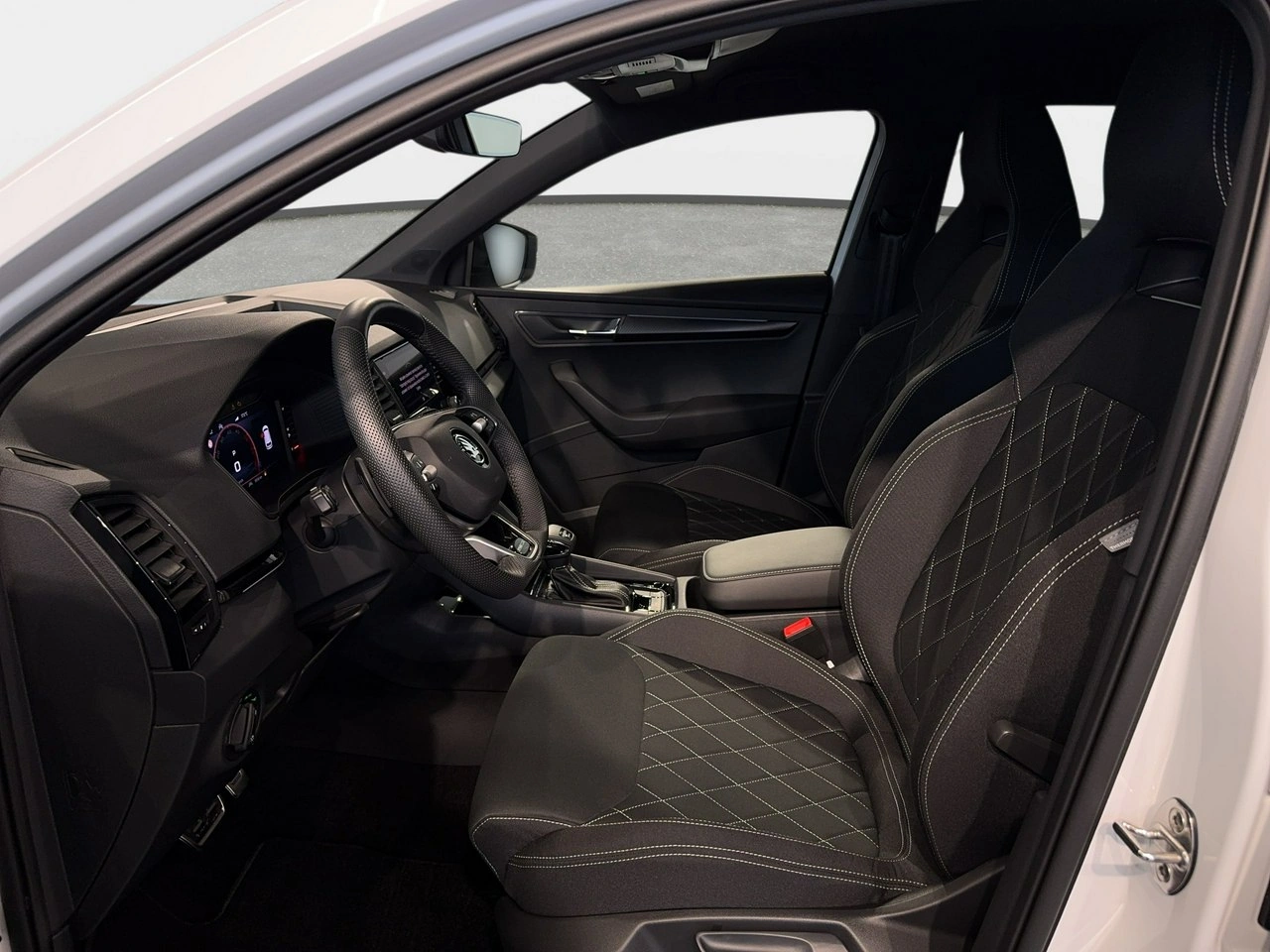 Skoda Karoq - Zdjęcie 13