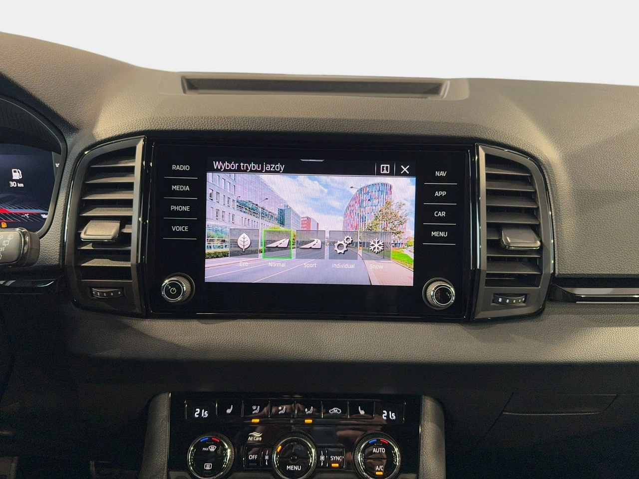 Skoda Karoq - Zdjęcie 25