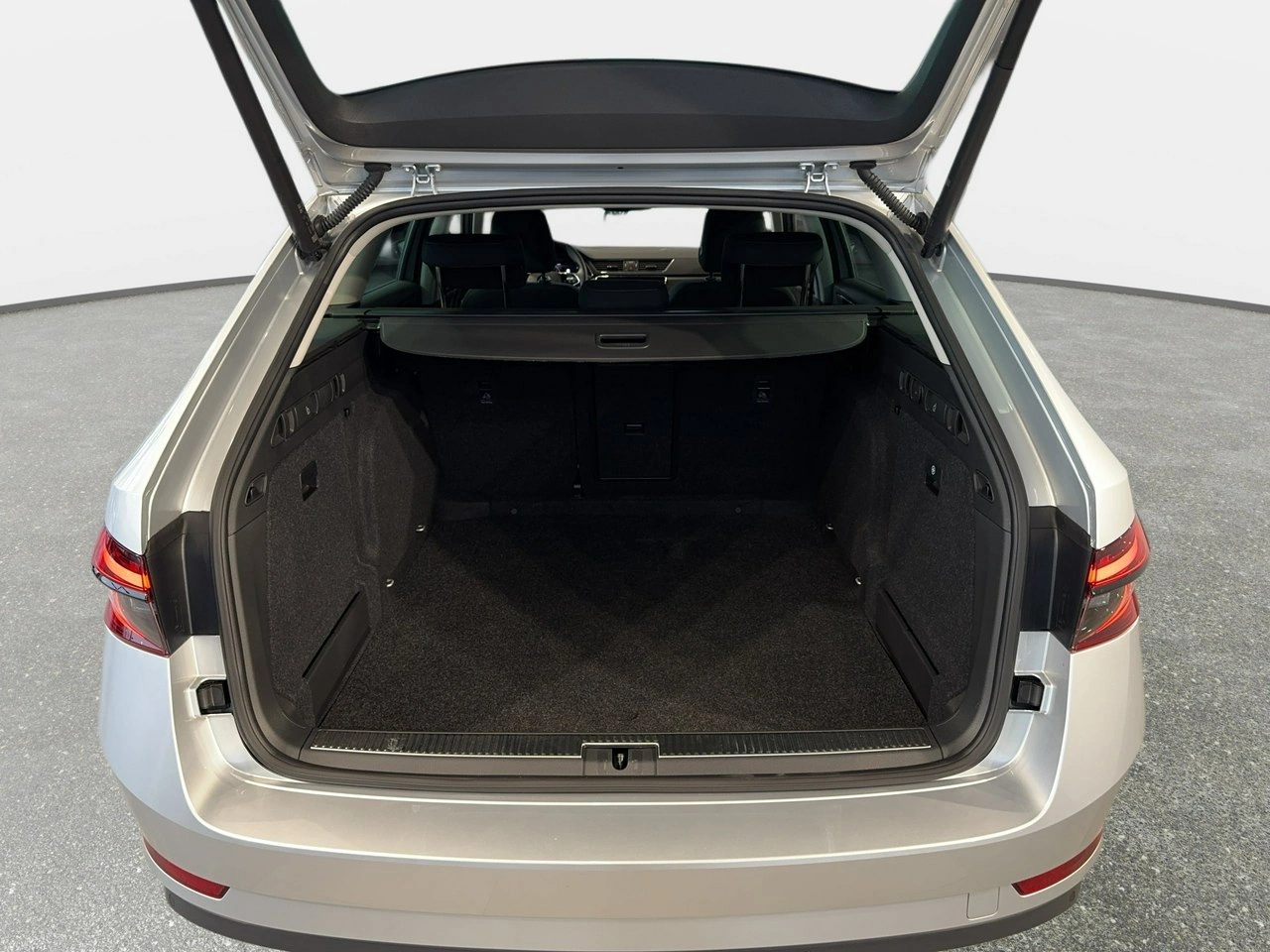 Skoda Superb - Zdjęcie 11