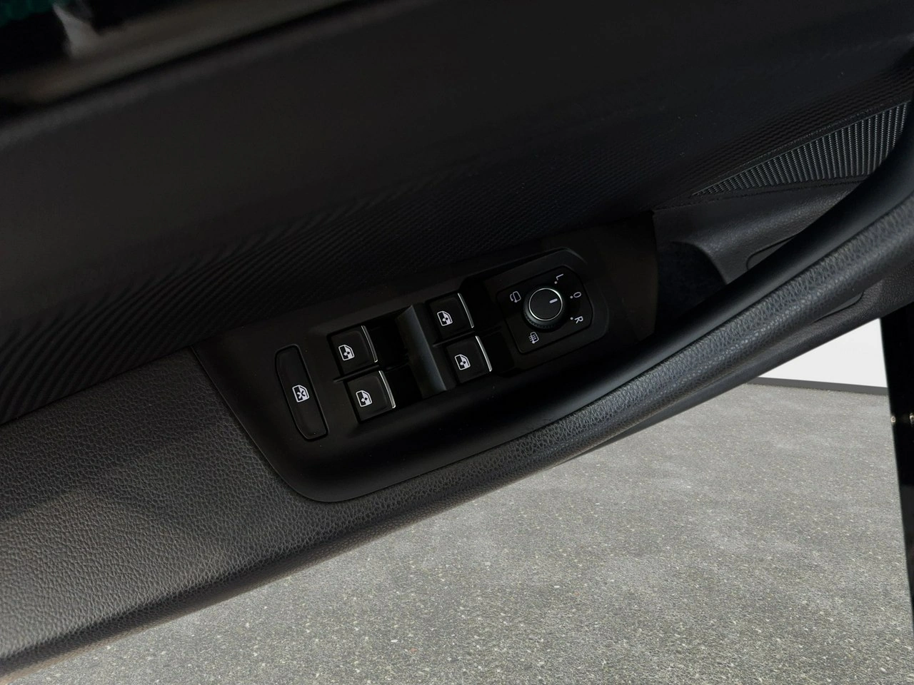 Volkswagen Arteon - Zdjęcie 17