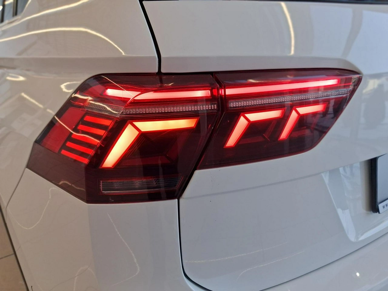 Volkswagen Tiguan - Zdjęcie 10