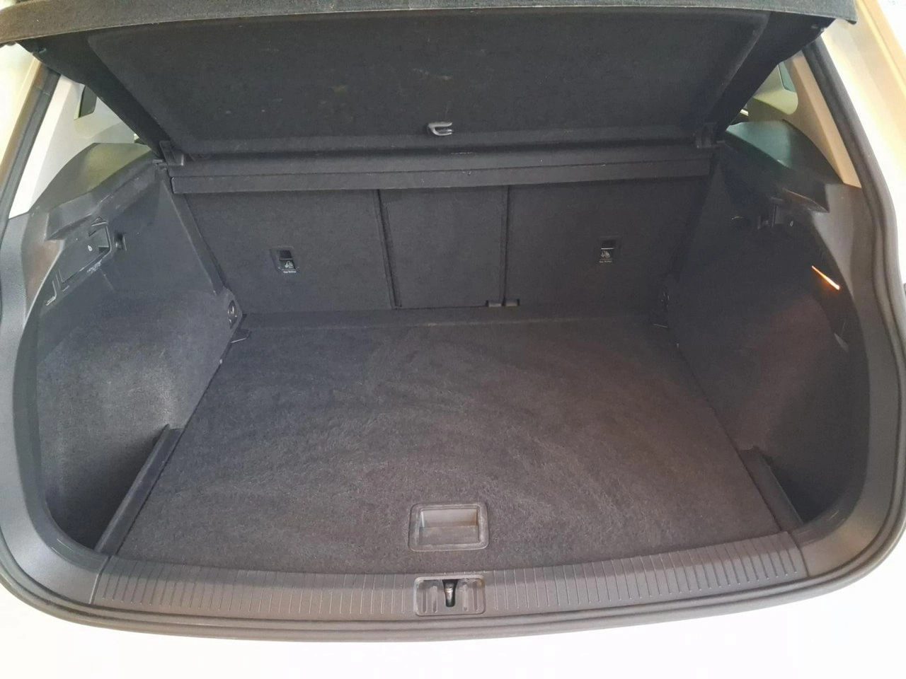 Volkswagen Tiguan - Zdjęcie 11