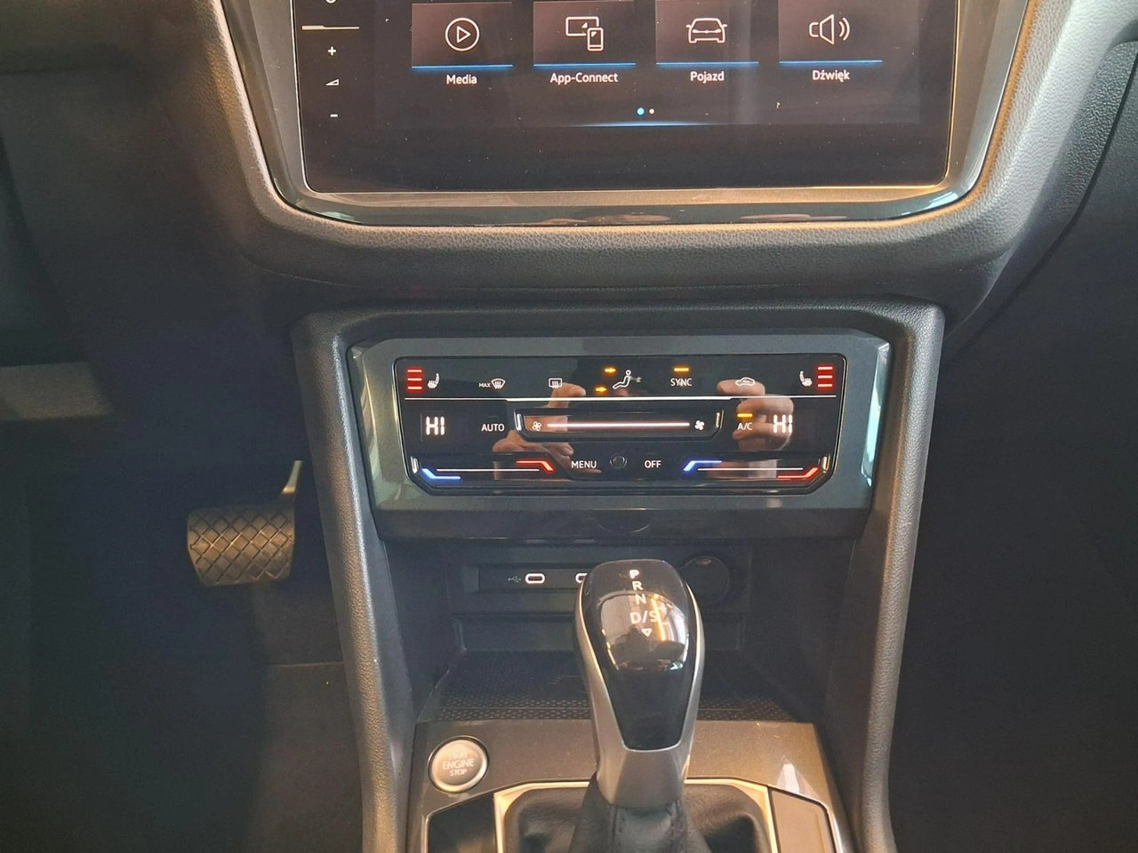 Volkswagen Tiguan - Zdjęcie 26