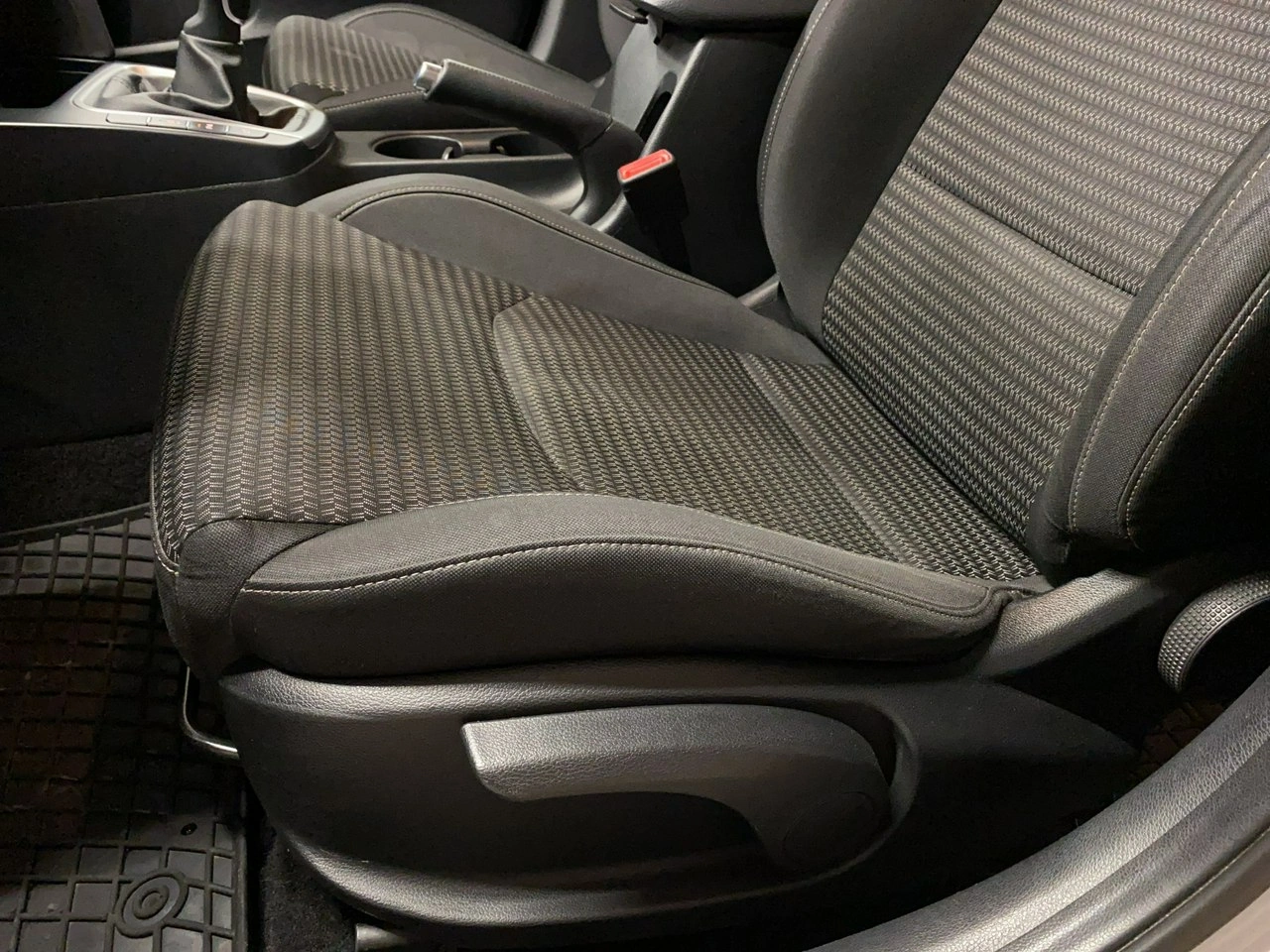 Kia Ceed - Zdjęcie 12