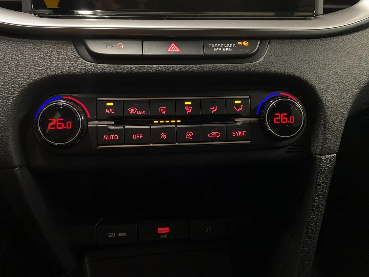 Kia Ceed - Zdjęcie 23