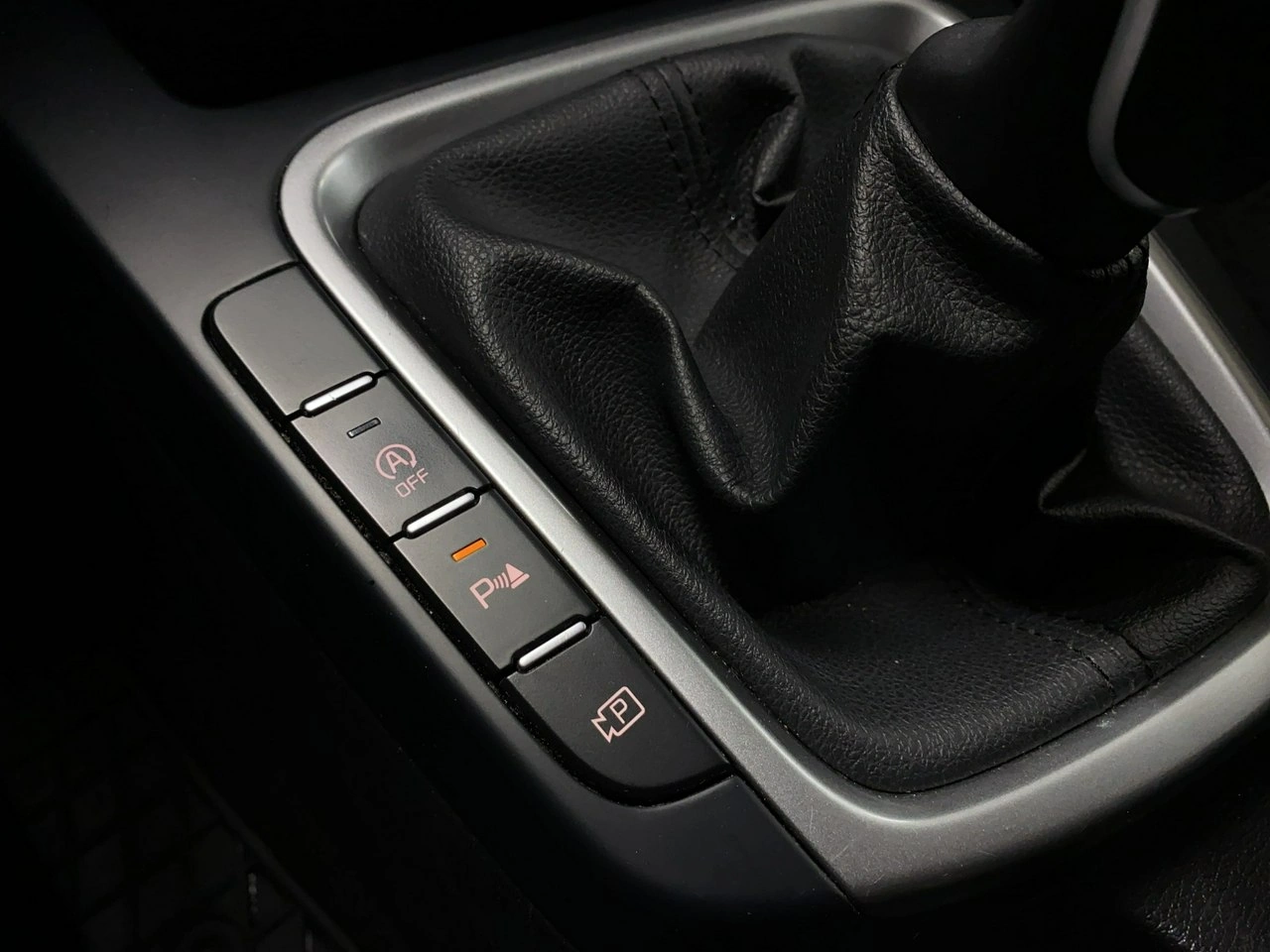 Kia Ceed - Zdjęcie 25