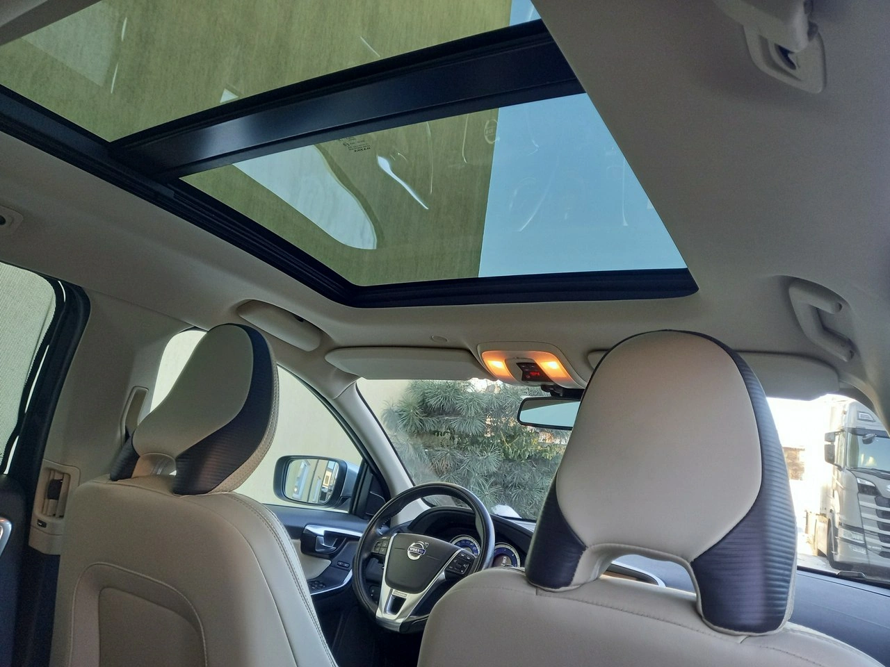 Volvo XC 60 - Zdjęcie 24