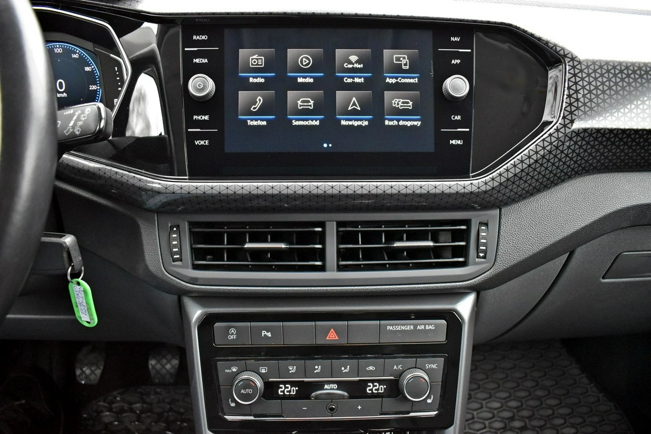 Volkswagen T-Cross - Zdjęcie 18