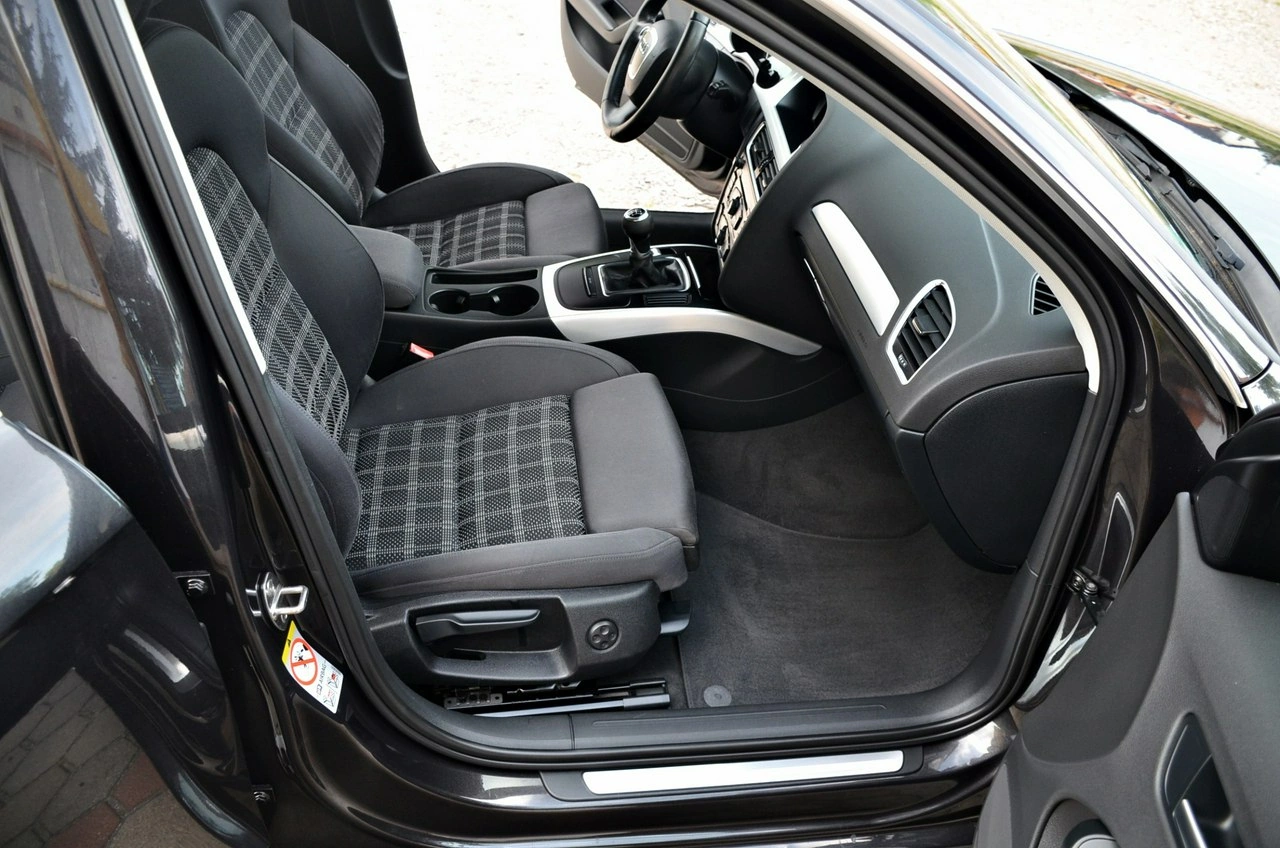 Audi A4 - Zdjęcie 17