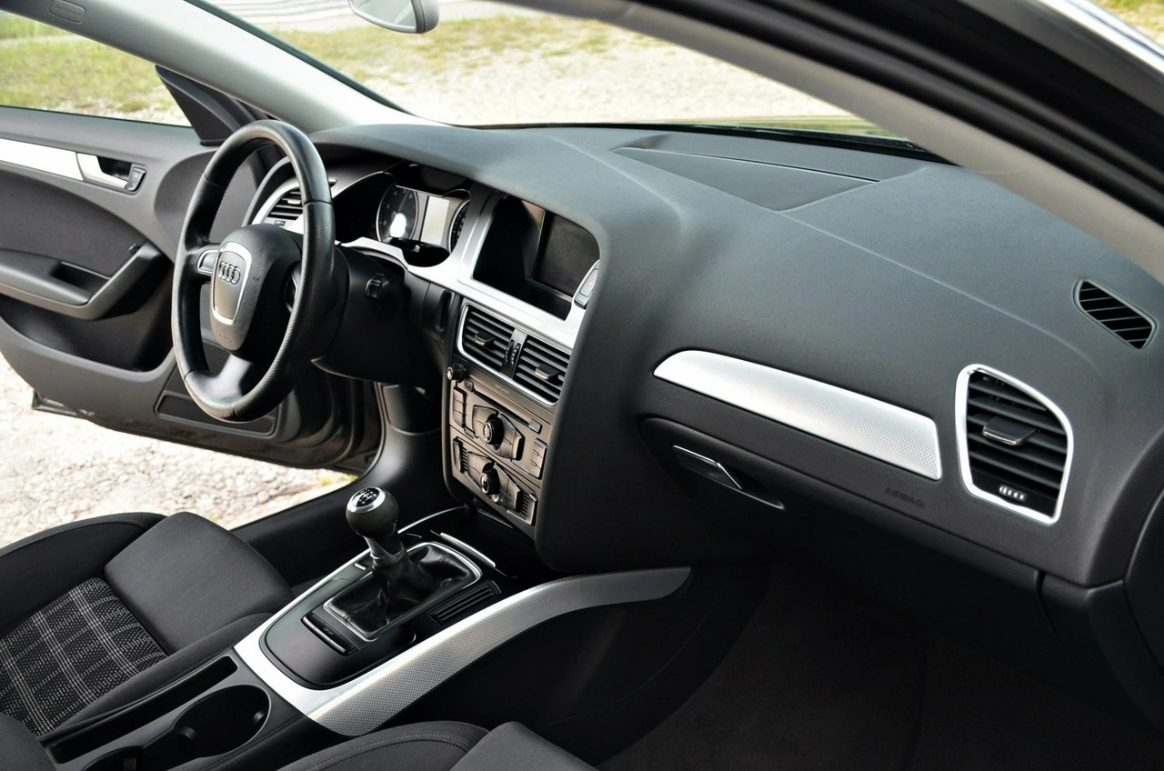 Audi A4 - Zdjęcie 19