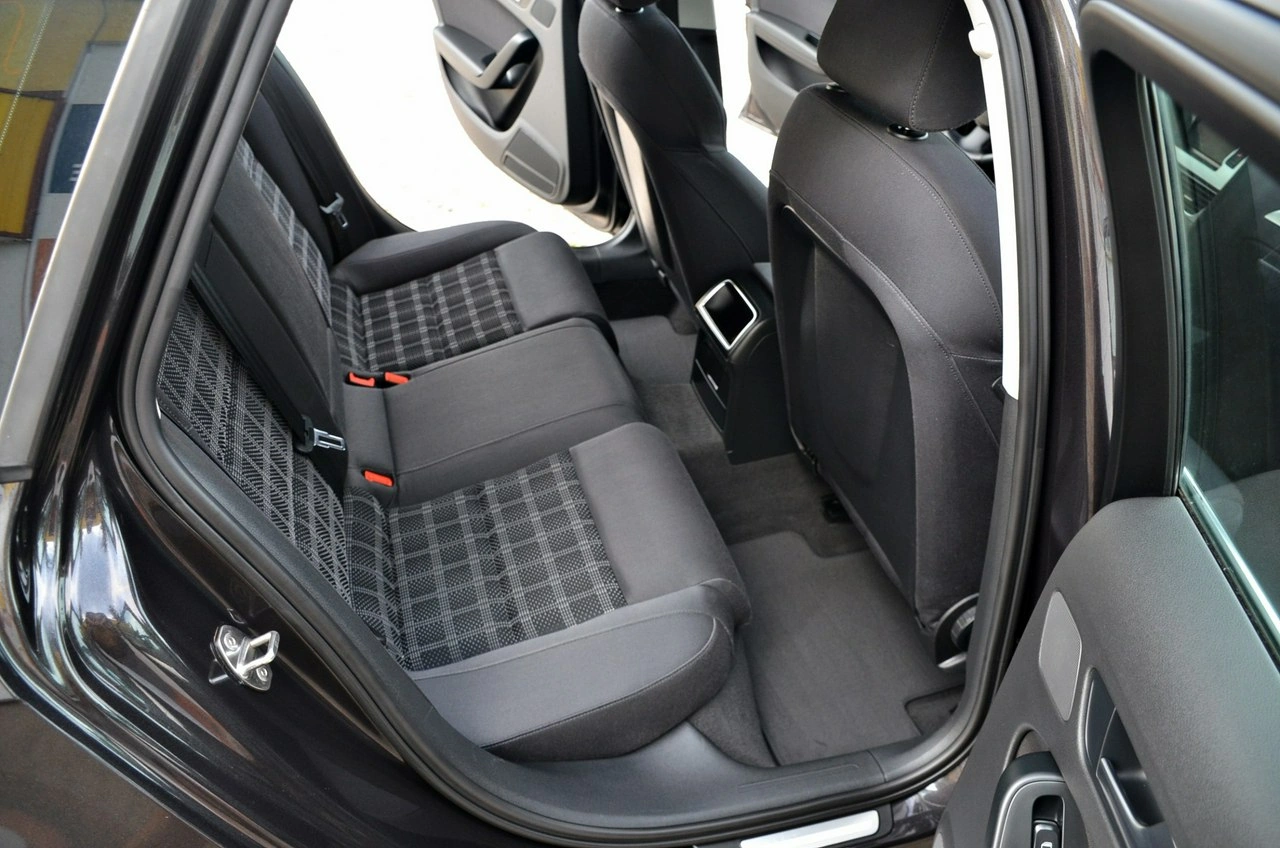 Audi A4 - Zdjęcie 21