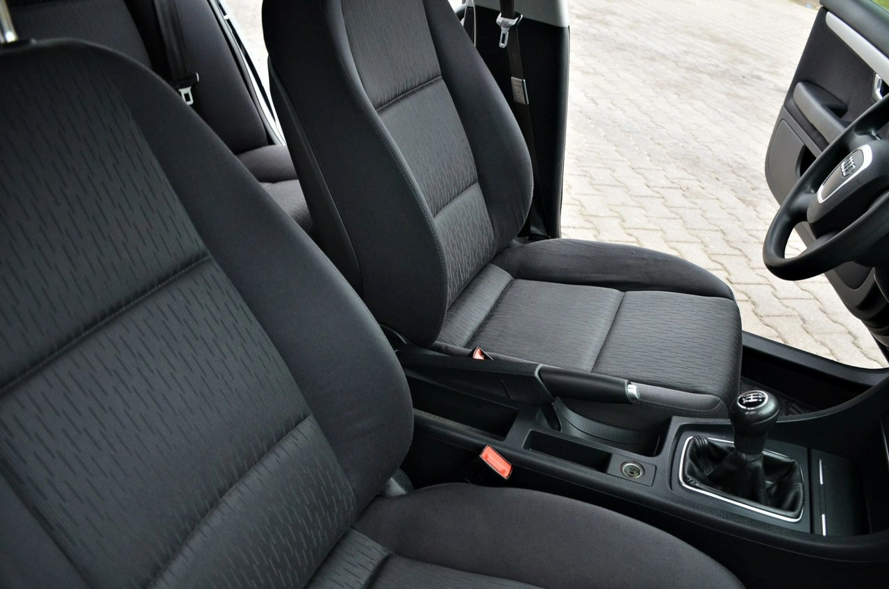 Audi A4 - Zdjęcie 17