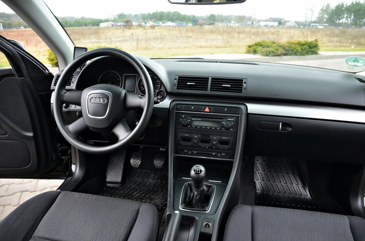 Audi A4 - Zdjęcie 21